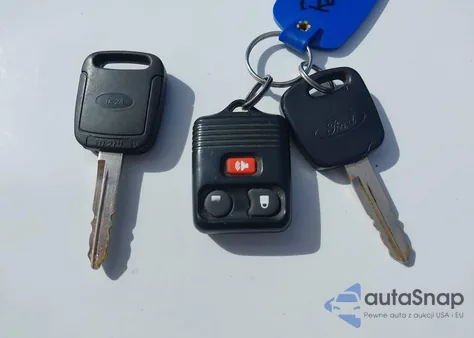 2000 Ford Ranger Xl/Xlt from USA, damaged, VIN 1FTYR14V5YPB22618